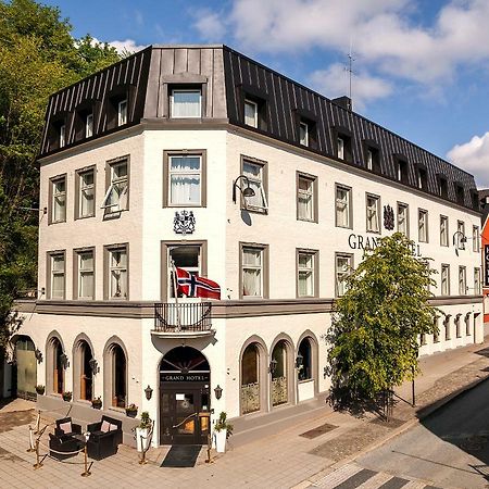 Grand Hotel Arendal - Unike Hoteller Экстерьер фото